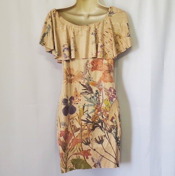 Fashion nova floral dress - Picture 3 of 5